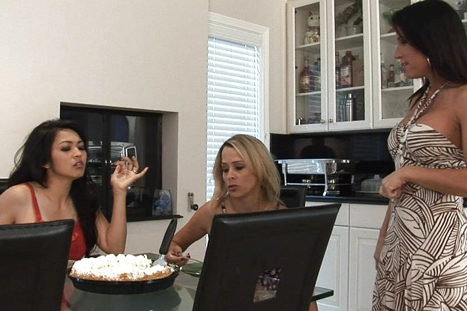 Lucky Jarod Diamond Gets To Fuck Three Hot Sluts